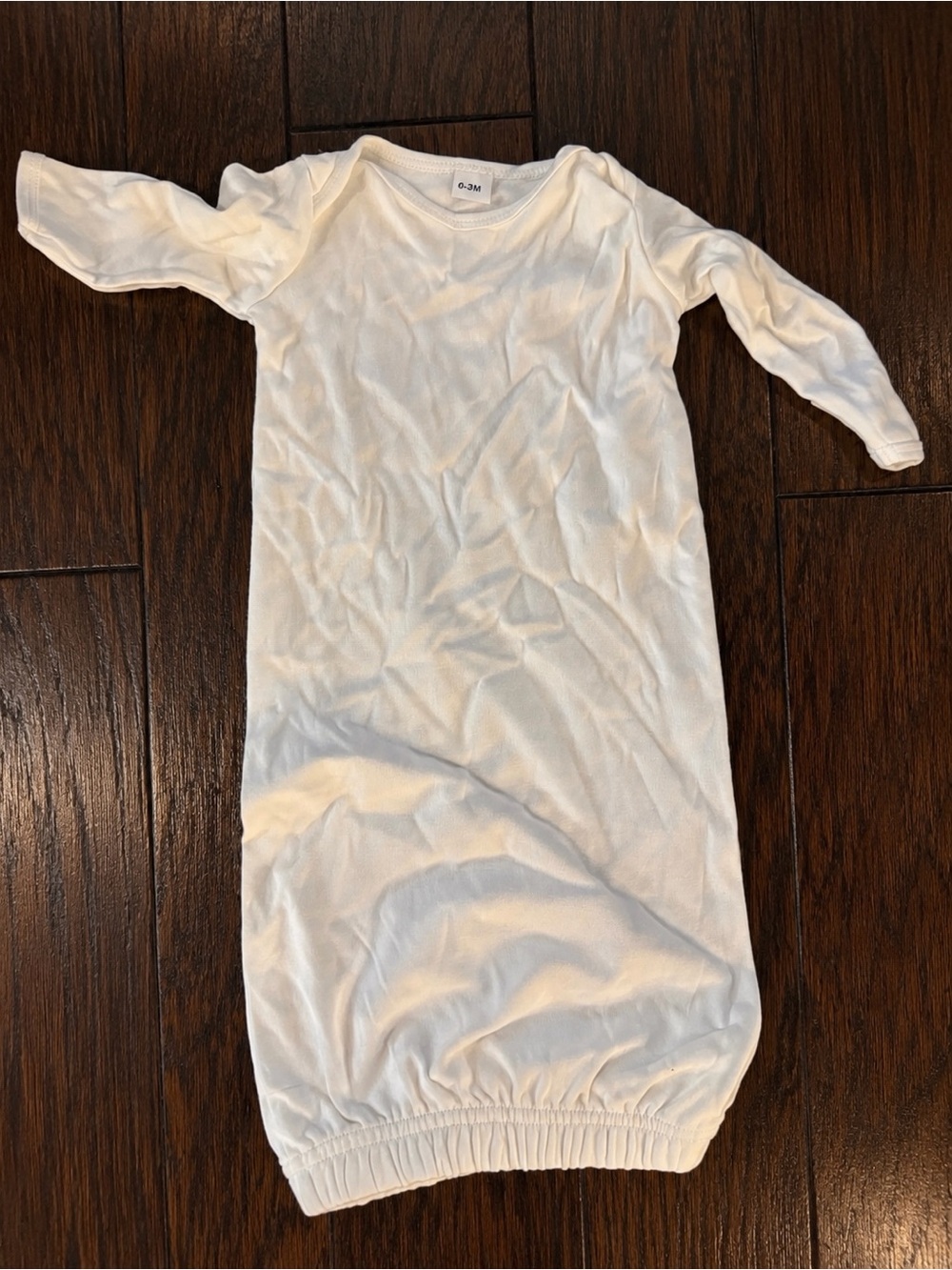 Baby White Long Sleeve Sleep Gown Elastic Bottom 0-3M    🌿 3/$20 🌿